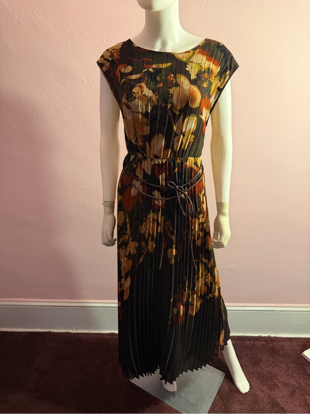 Donna Karen short sleeve floral dress